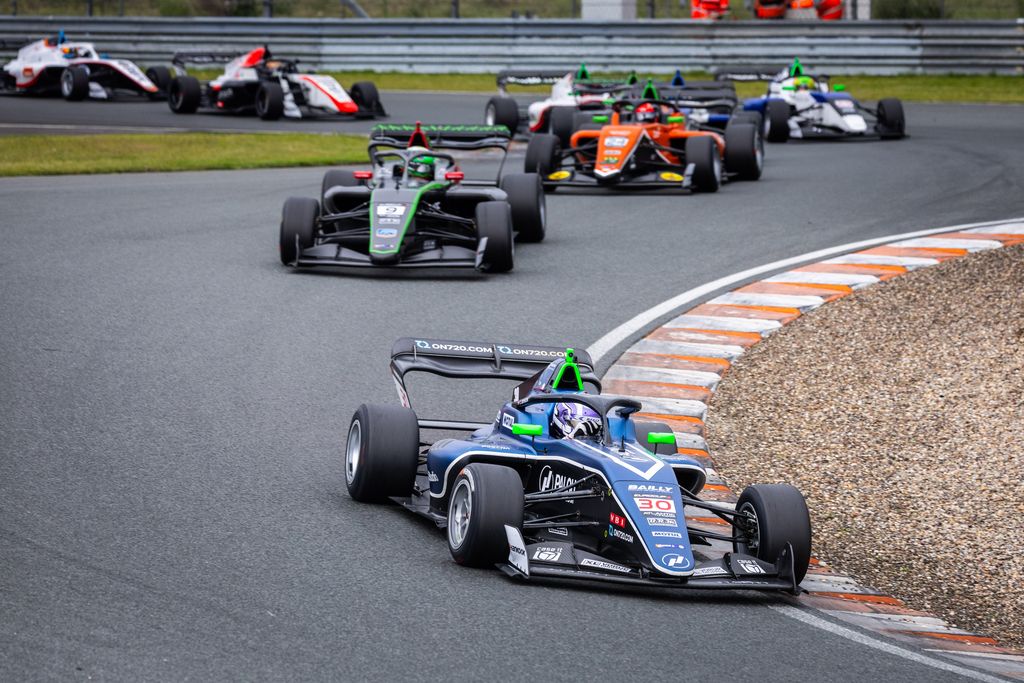 Fremgang for Theodor Jensen på Zandvoort
(Foto: Dutch Photo Agency)